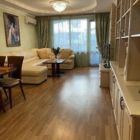 Просторная Квартира, В Комплексе С Бассейном Apartment