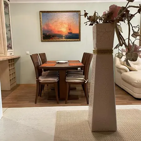Просторная Квартира, В Комплексе С Бассейном Apartment