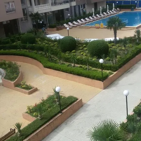 Просторная Квартира, В Комплексе С Бассейном Apartment *
